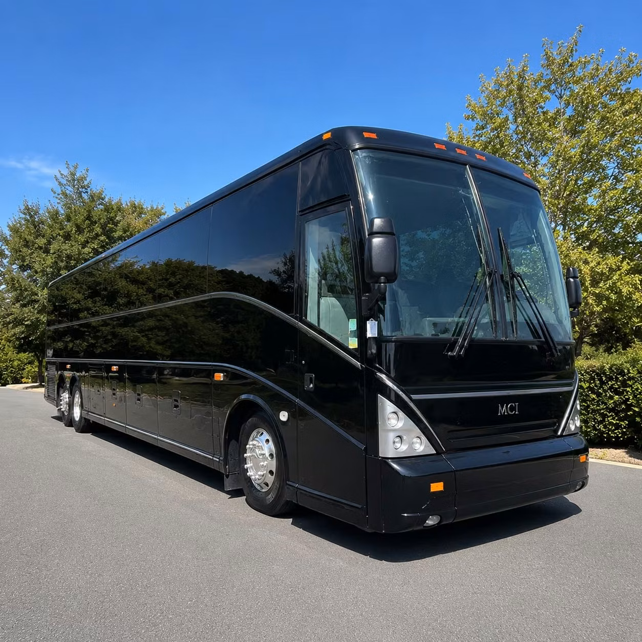 charter bus rentals for mtsu events and campus transportation in murfreesboro
