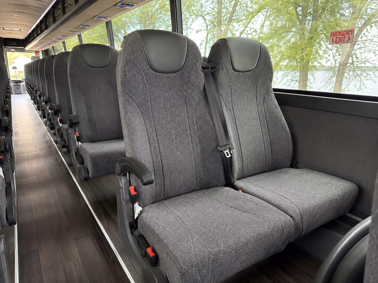 how the type of bus you choose affects charter bus prices in murfreesboro tennessee