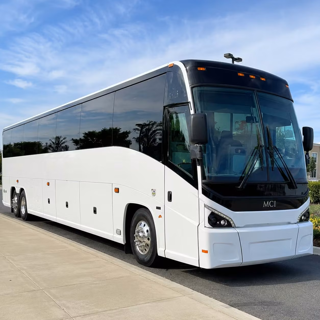 murfreesboro charter bus rental exterior