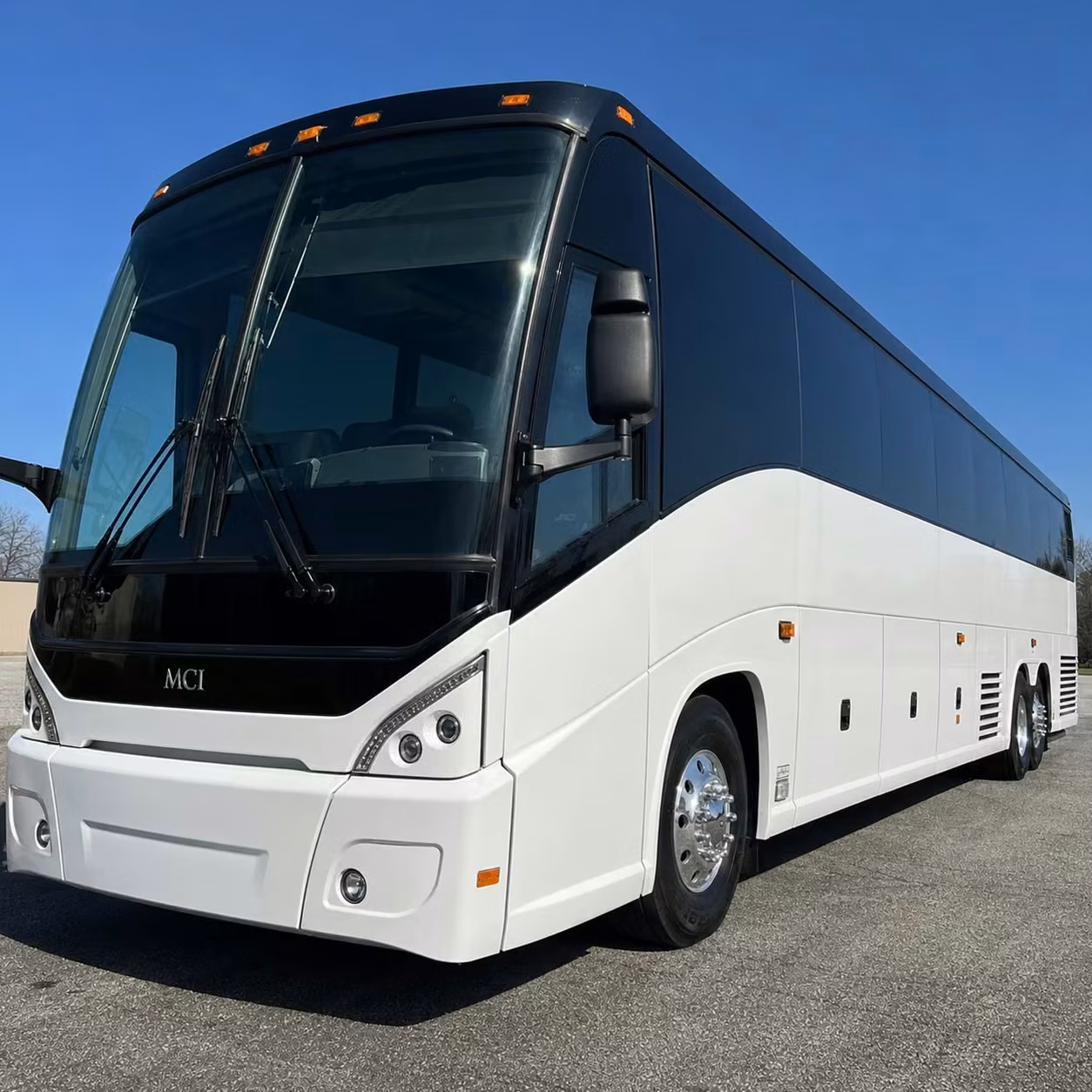 start your group s travel day right with a murfreesboro airport shuttle bus