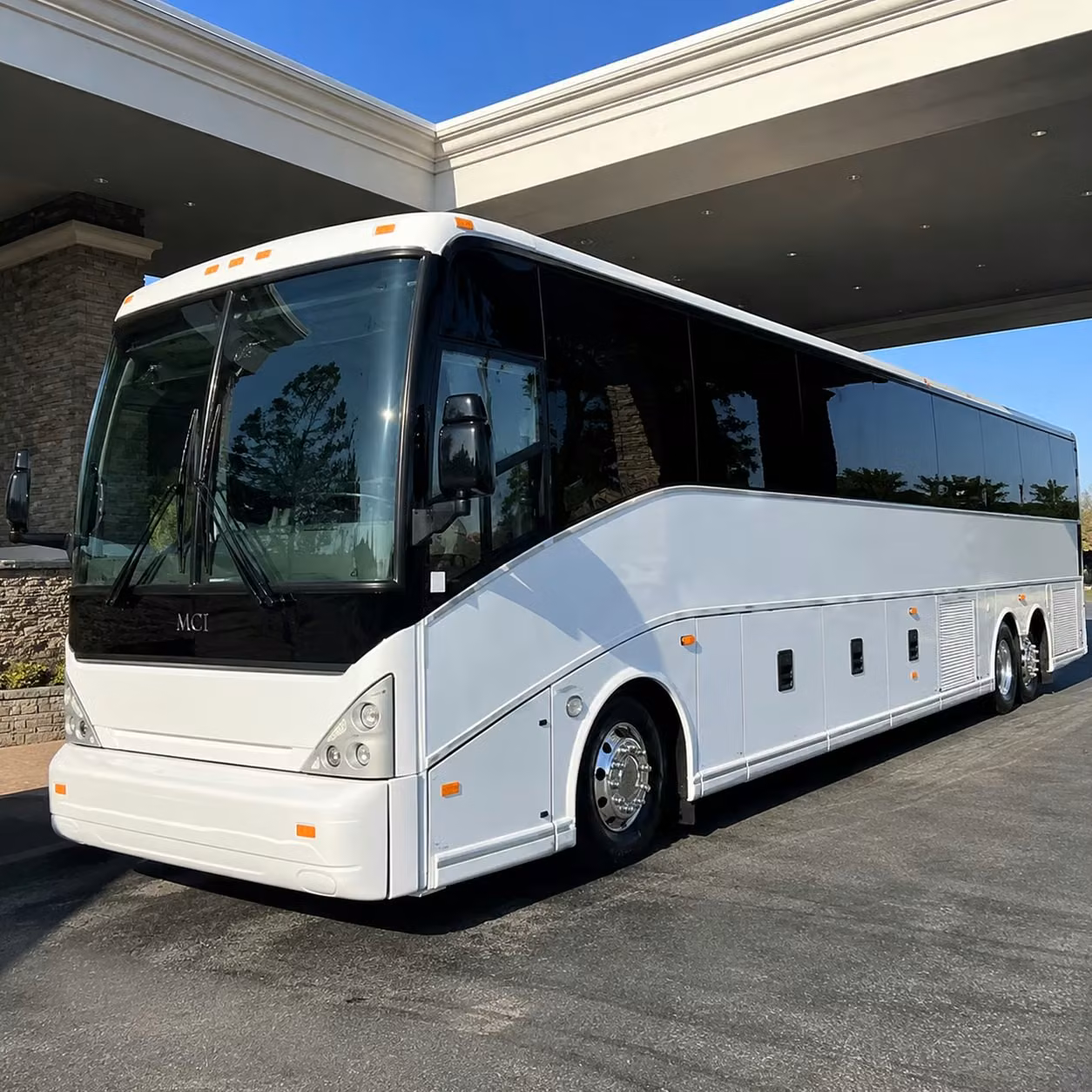 you can find and book airport transportation in murfreesboro and any nearby city
